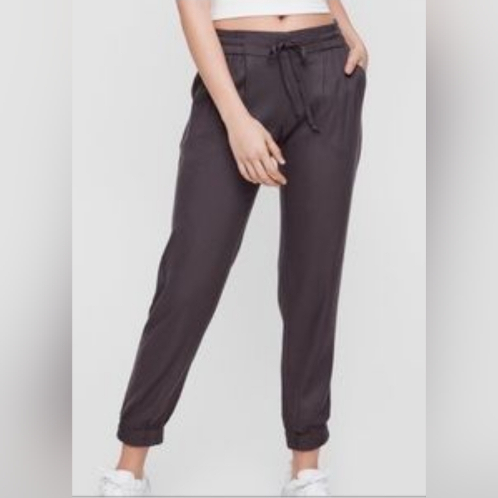 Aritzia los feliz pant in grey mauve